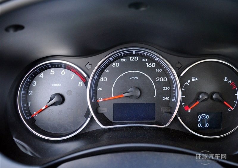 2014款 改款 2.0L 兩驅(qū)時(shí)尚版