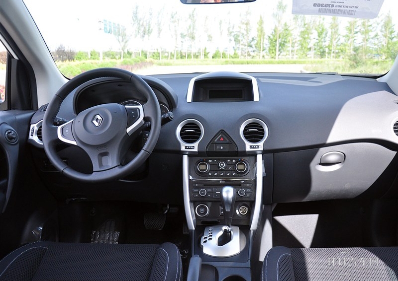 2014款 改款 2.0L 兩驅(qū)時尚版