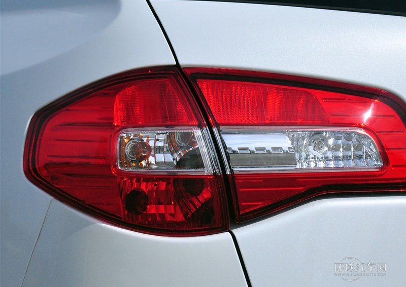 2014款 改款 2.0L 兩驅時尚版