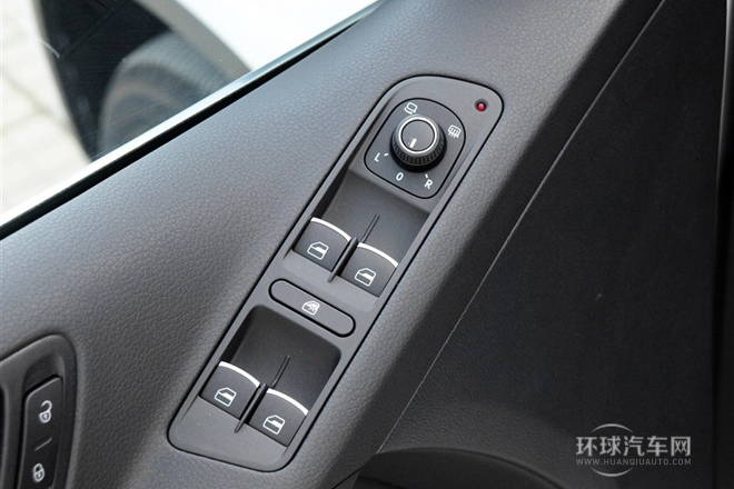 2015款 2.0TSI 自動四驅豪華版