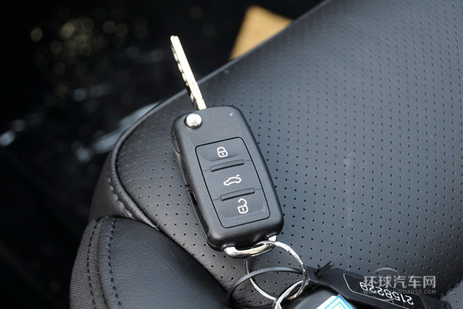 2015款 2.0TSI 自動(dòng)四驅(qū)豪華版