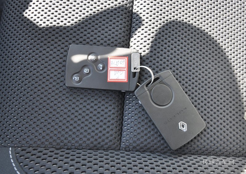 2014款 改款 2.5L 兩驅(qū)都市版