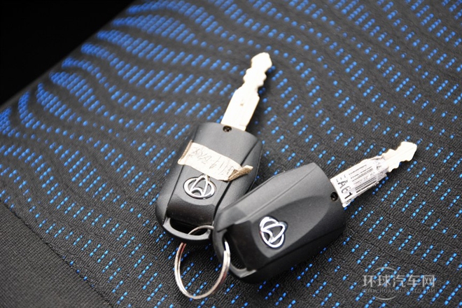 2012款 1.3L基本型