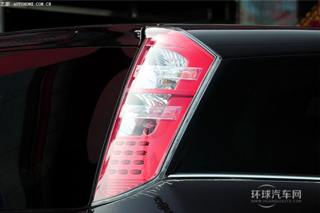 2012款 1.8L 手動舒適型