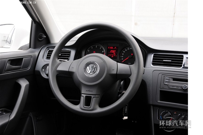 2015款 1.6L 手動風尚版