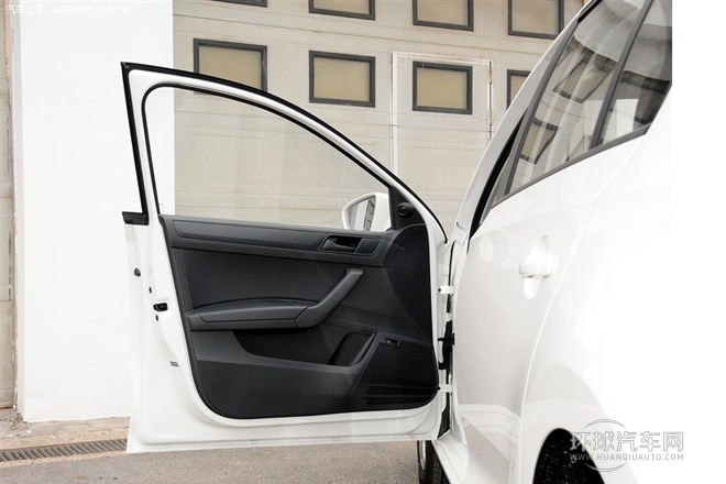 2015款 1.6L 手動風尚版