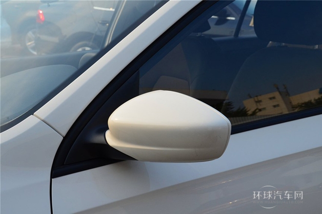 2015款 1.6L 手動(dòng)舒適版