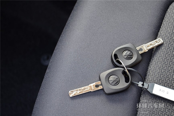 2015款 1.6L 手動舒適版