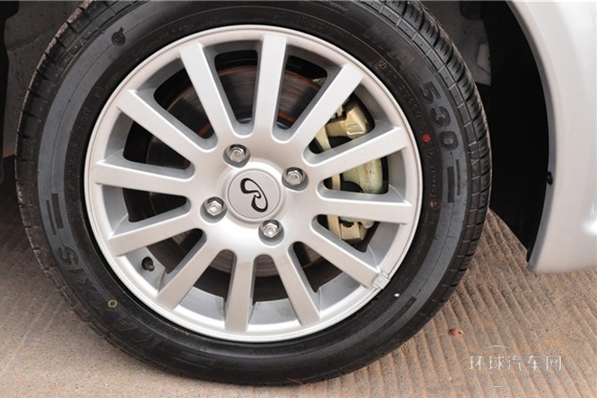 2012款 2.0L 手動舒適型