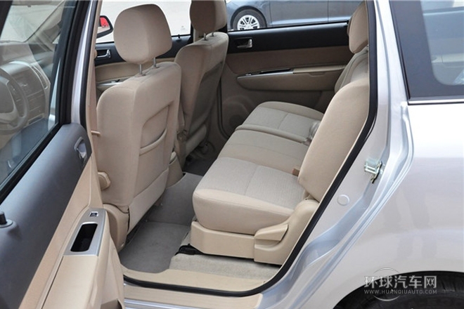 2012款 2.0L 手動(dòng)舒適型