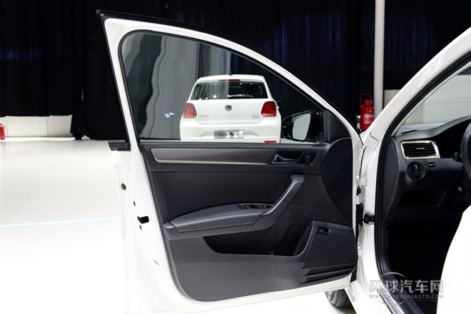 2015款 1.6L 自動30周年紀念版