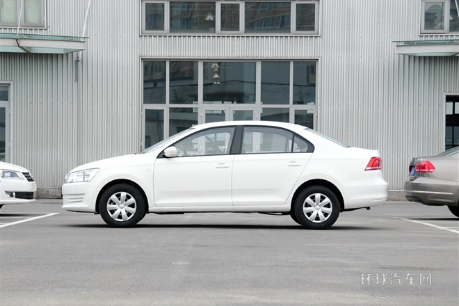 2015款 1.6L 自動風尚版