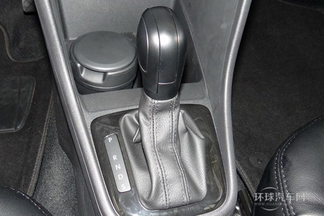 2015款 1.6L 自動風尚版