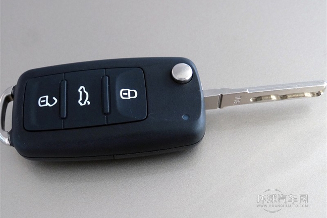 2015款 1.6L 自動風尚版