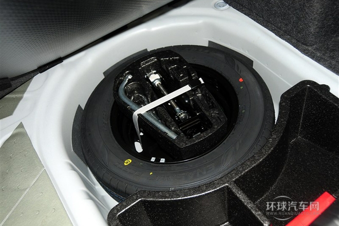 2015款 1.6L 自動舒適版