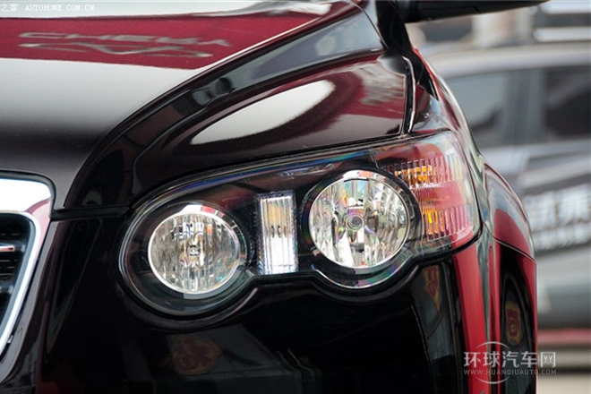 2012款 2.0L 自動豪華型