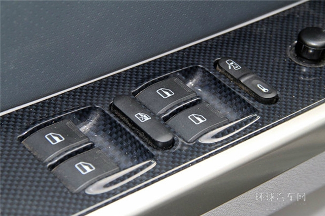 2011款 2.0T 兩驅(qū)舒適型