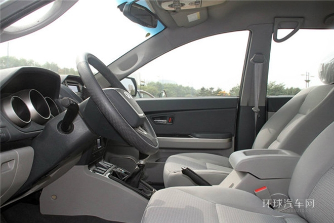 2011款 2.0T 兩驅舒適型