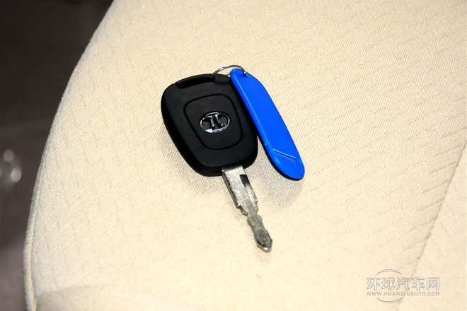 2013款 兩廂 1.5L 手動樂天版