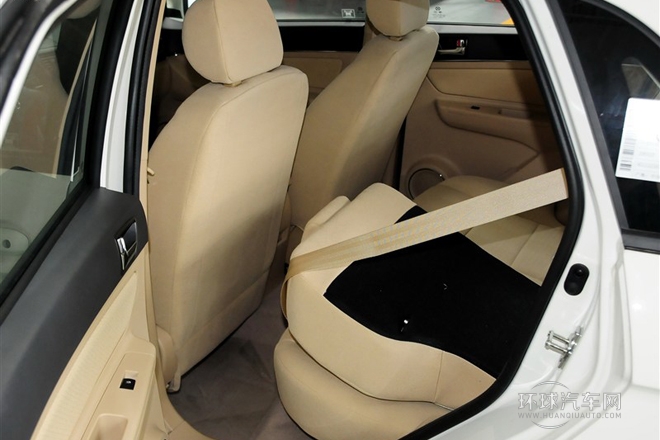 2013款 兩廂 1.5L 自動(dòng)樂天版