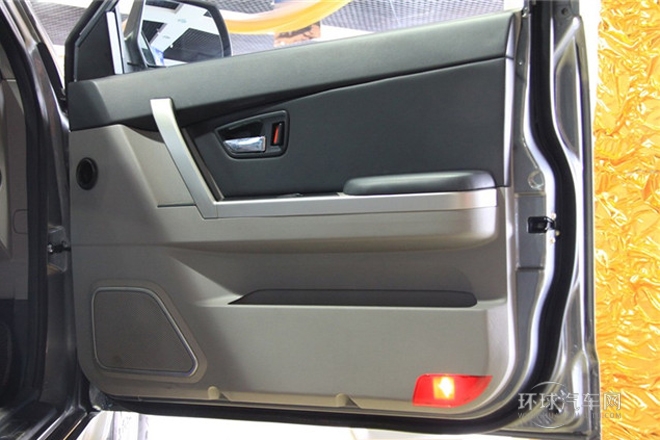 2011款 2.0T 四驅豪華型