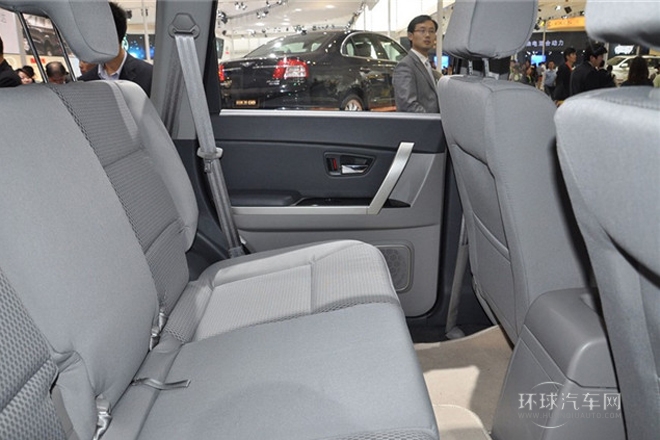 2011款 2.0T 四驅豪華型