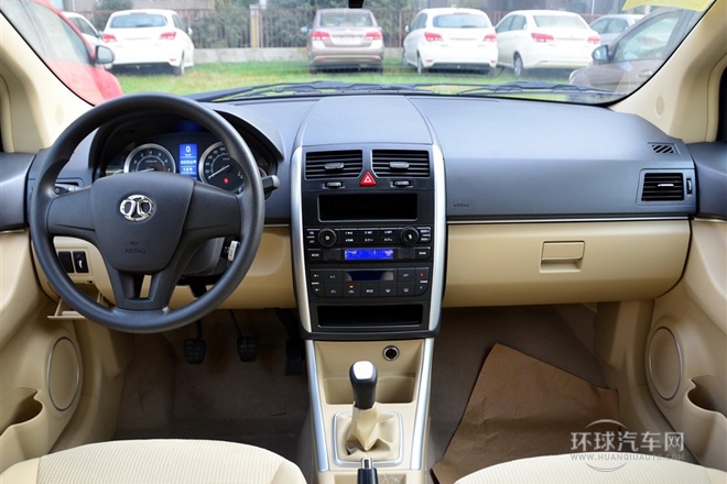 2013款 三廂 1.3L 手動樂天版