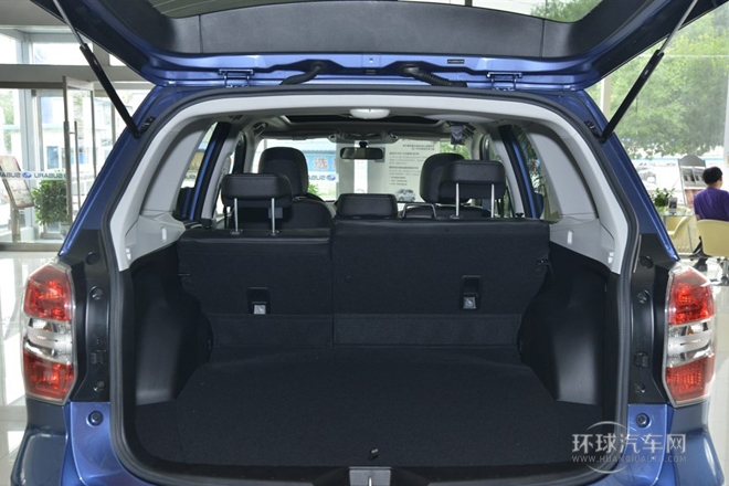 2014款 2.0i 手動豪華版