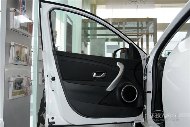 2013款 2.0L 標準版