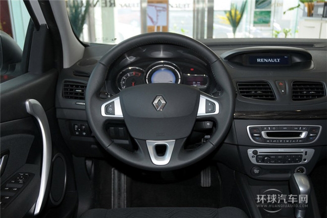 2013款 2.0L 標準版