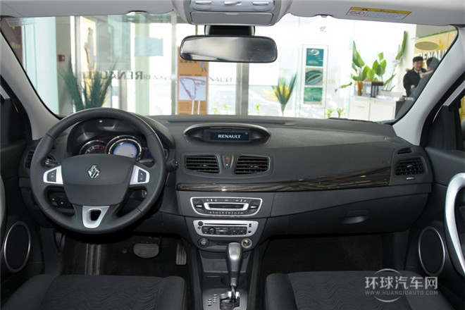 2013款 2.0L 標準版