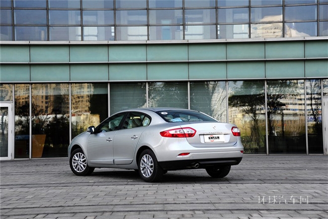 2013款 2.0L 豪華版