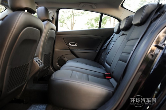 2013款 2.0L 時尚版