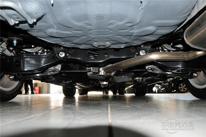 2013款 改款 2.0L 豪華版