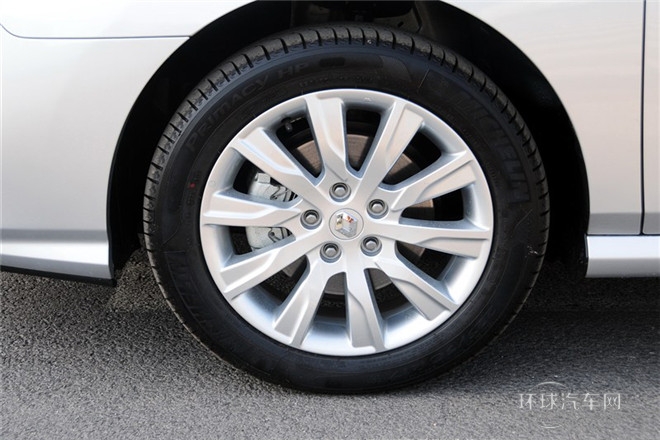 2013款 改款 2.0L 豪華版