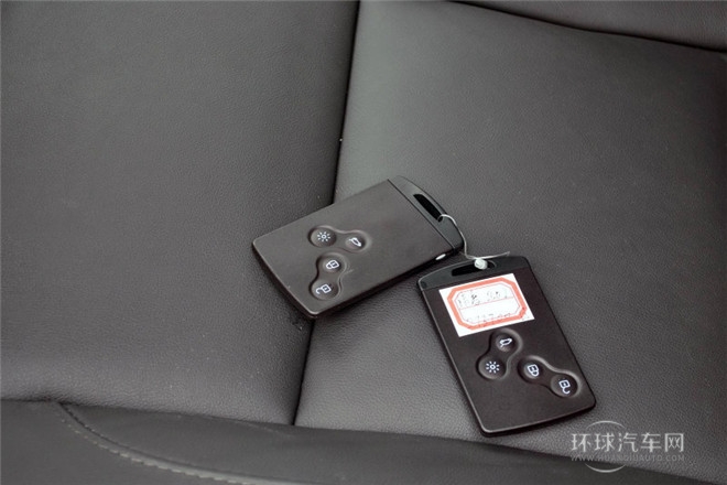 2013款 改款 2.0L 時尚版