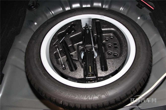 2013款 改款 2.5L 旗艦版