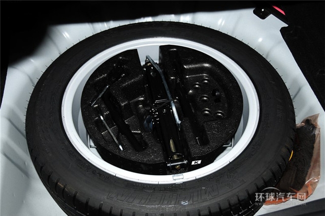 2013款 2.5L Nappa旗艦版