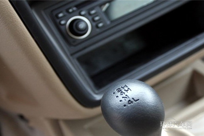 2010款 2.5T柴油四驅(qū)標(biāo)準(zhǔn)型ZD25TCR