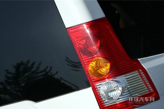 2010款 2.5T柴油四驅標準型ZD25TCR