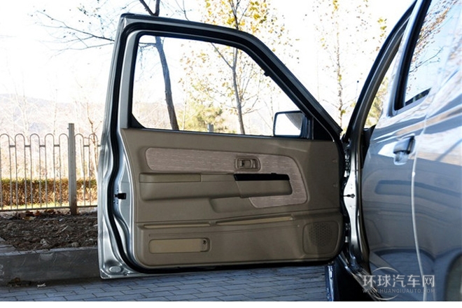 2010款 2.4L汽油兩驅豪華型ZG24