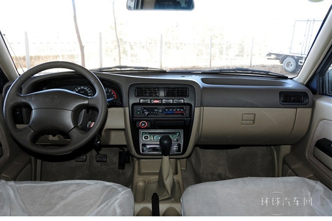 2010款 2.4L汽油兩驅豪華型ZG24