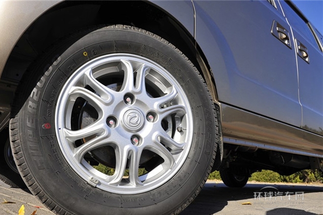 2014款1.3L手動標準型