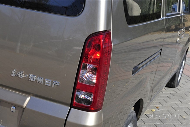 2014款1.3L手動標準型