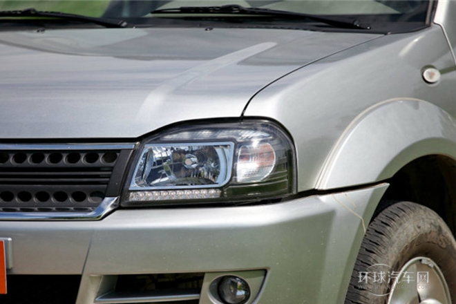 2013款2.4L手動兩驅行政版