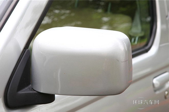 2013款2.4L手動兩驅豪華版