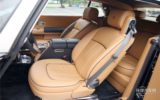 2013款 6.7 雙門轎跑車