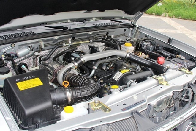 2013款2.5L手動兩驅(qū)豪華版