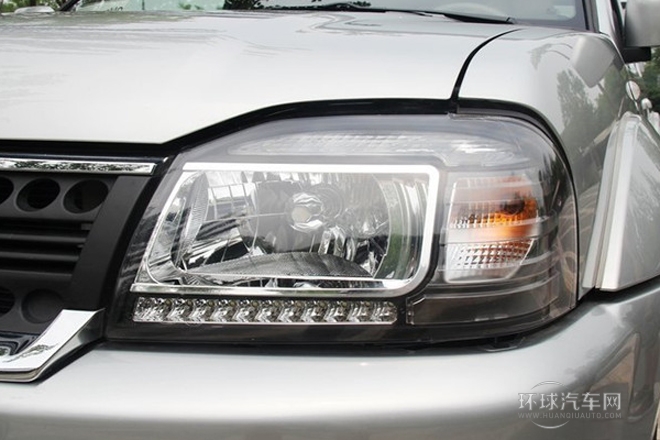 2013款2.5L手動兩驅(qū)豪華版