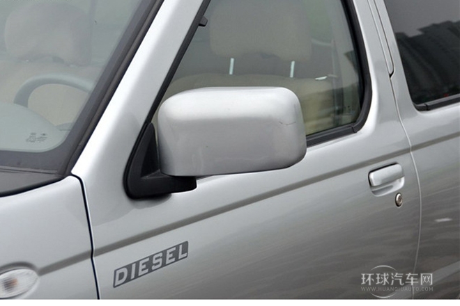 2013款2.5L手動四驅豪華版